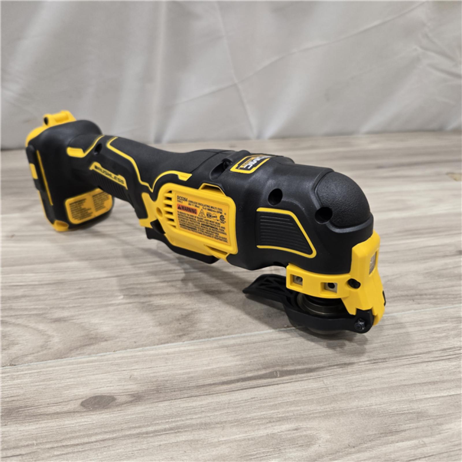 AS-IS DEWALT ATOMIC 20V MAX Cordless Oscillating Multi Tool (Tool Only)