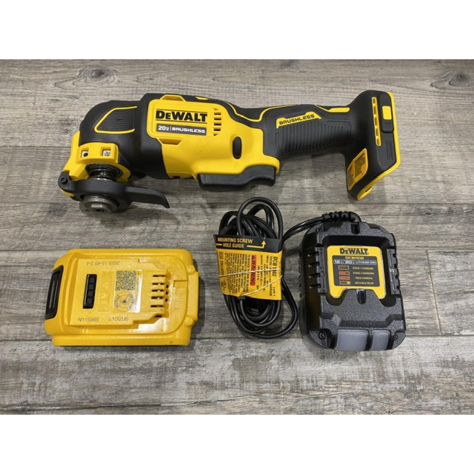 AS-IS DEWALT ATOMIC 20V MAX Cordless Brushless Oscillating Multi Tool Kit