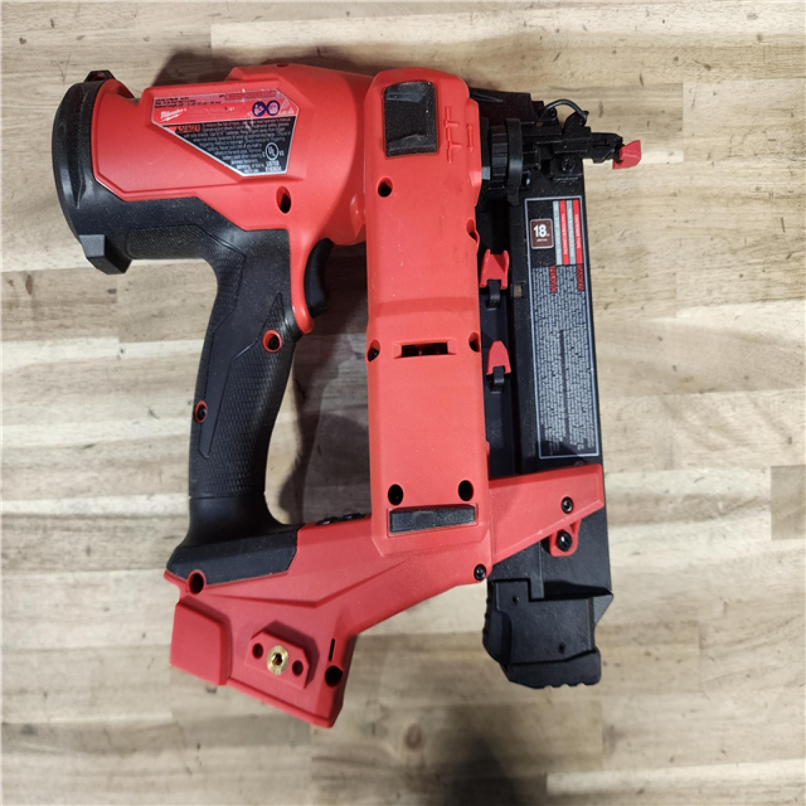 HOUSTON LOCATION - AS-IS Milwaukee M18 Fuel 18V Brushless 18-Gauge Brad Nailer 2746-20 (Bare Tool)