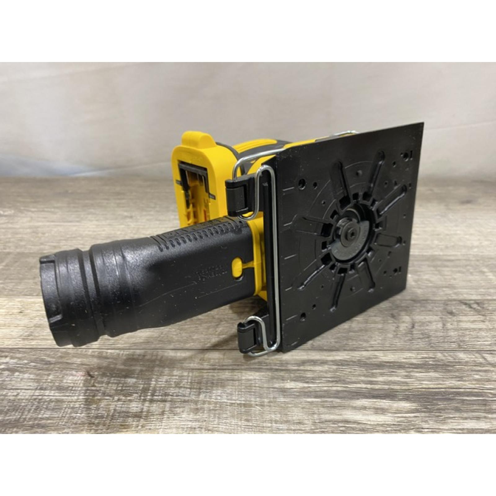 AS-IS DEWALT 20V MAX XR Cordless Brushless 1/4 Sheet Variable Speed Sander (Tool Only)