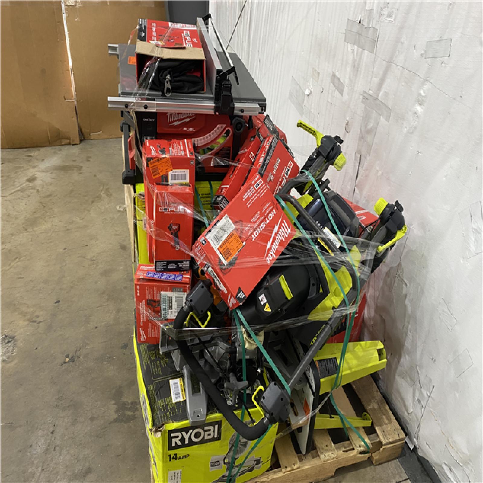 Houston Location AS IS - Tool Pallet