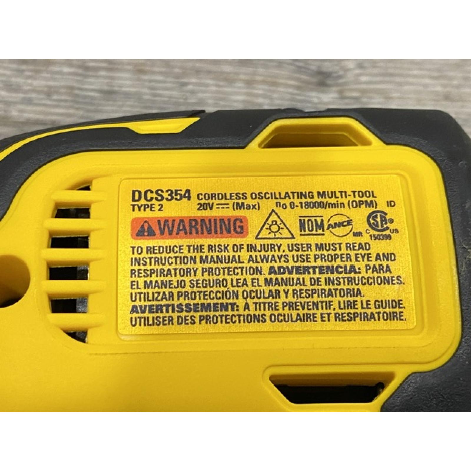 AS-IS DEWALT ATOMIC 20V MAX Cordless Brushless Oscillating Multi Tool Kit