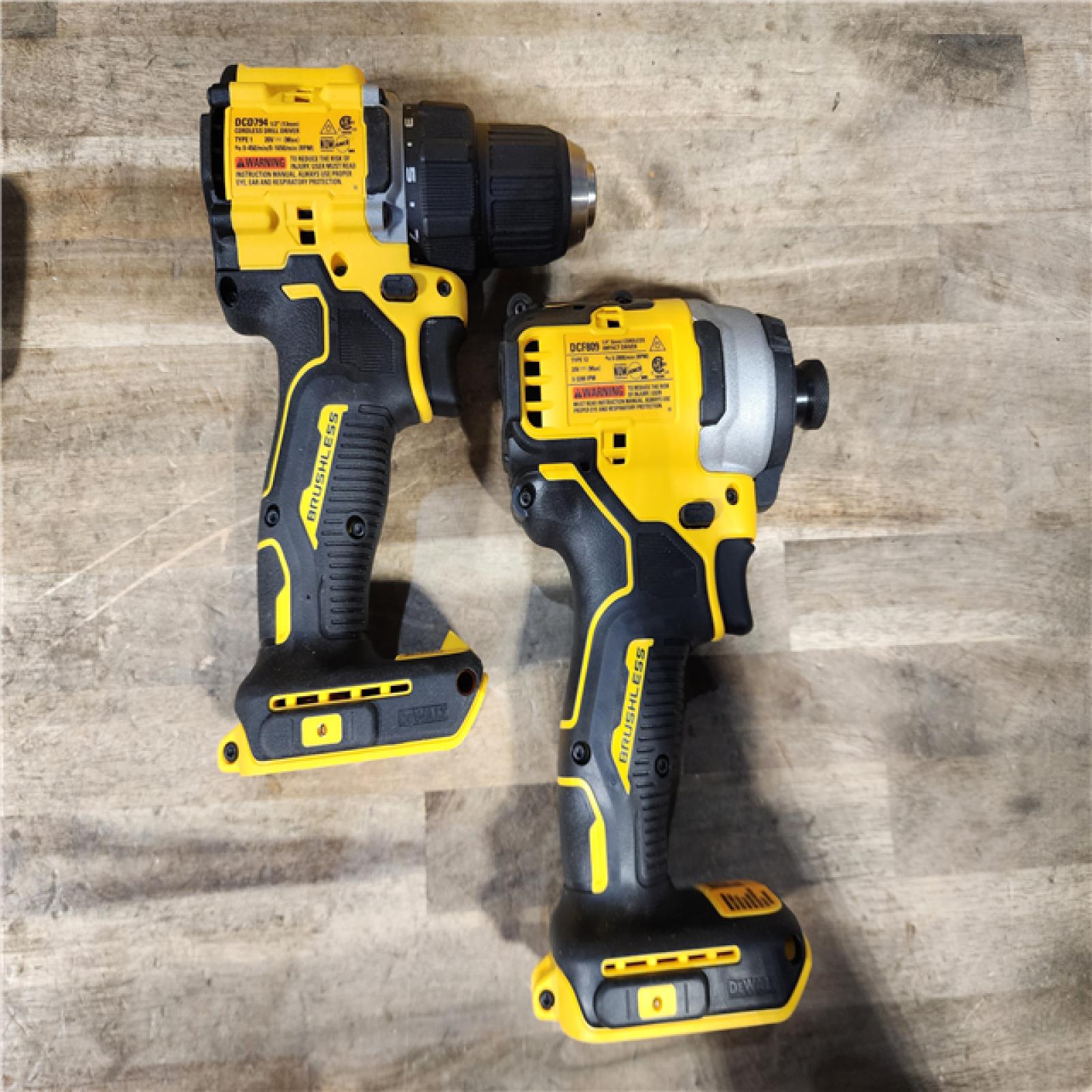 HOUSTON LOCATION - AS-IS Dewalt DCK225D2 20V MAX ATOMIC Brushless Compact Lithium-Ion 1/2 in. Cordless Drill Driver and 1/4 in. Impact Driver Combo Kit with 2 Batteries 2 Ah