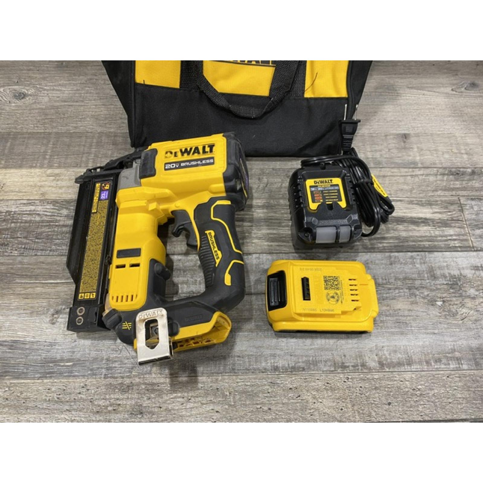 AS-IS DEWALT ATOMIC 20V MAX Lithium Ion Cordless 23 Gauge Pin Nailer Kit
