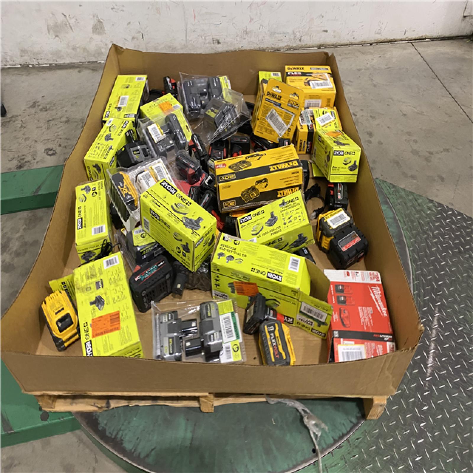 Dallas Location - As-Is Battery Tool Pallet