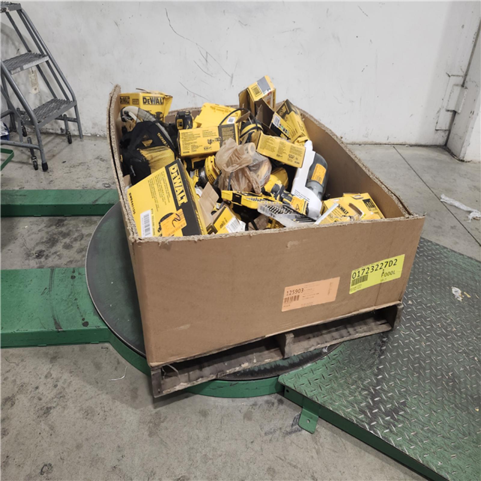 Dallas Location - As-Is Tool Pallet