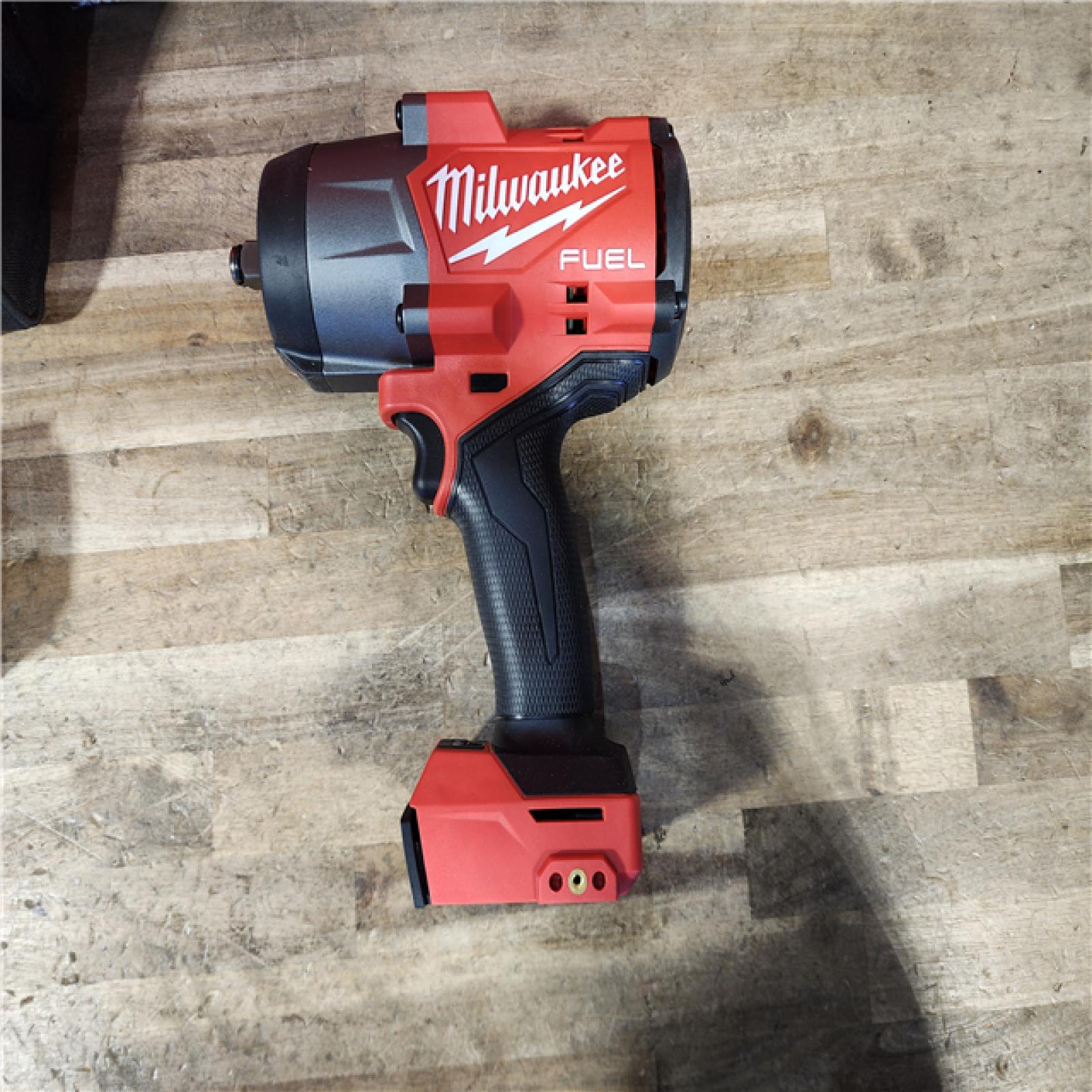 HOUSTON LOCATION - AS-IS Milwaukee FUEL 18V Lithium-Ion Brushless Cordless 1/2 in. Impact Wrench w/Friction Ring Kit