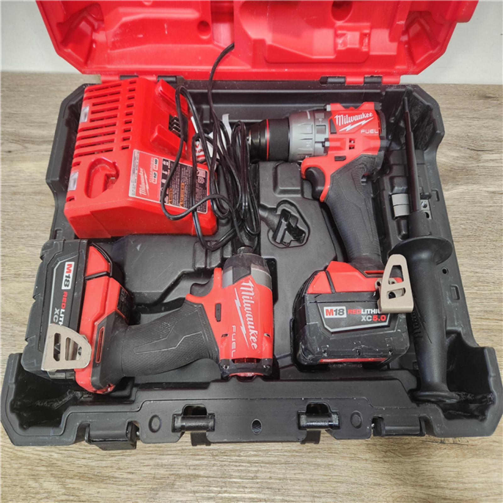 Phoenix Location LIKE NEW Milwaukee M18 FUEL 18V Lithium-Ion Brushless Cordless Hammer Drill and Impact Driver Combo Kit (2-Tool) with 2 Batteries