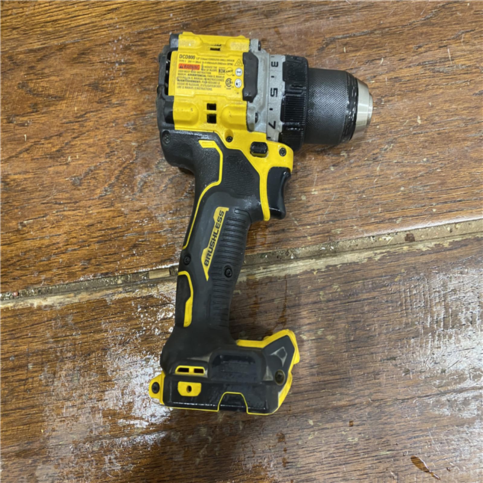 AS-IS DEWALT 20V MAX XR Brushless Cordless 1/2 Drill/Driver Kit
