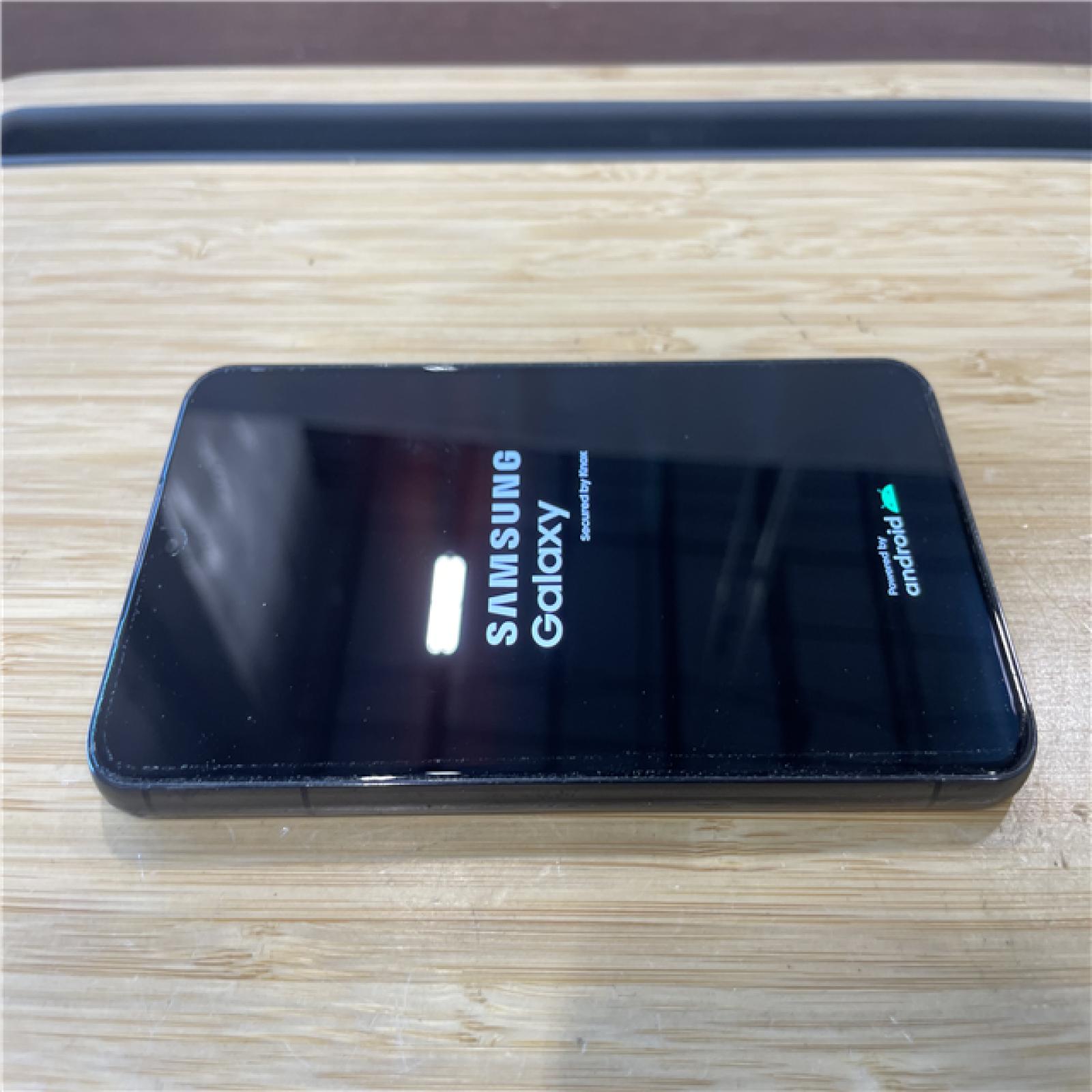 AS-IS Samsung Galaxy S22 5G 128GB - Black