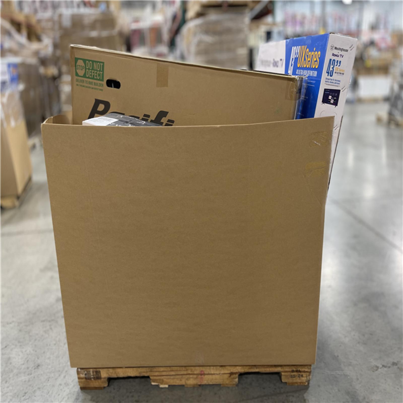 DALLAS LOCATION- NEW!- BULLSEYE MIXED APPAREL PALLET