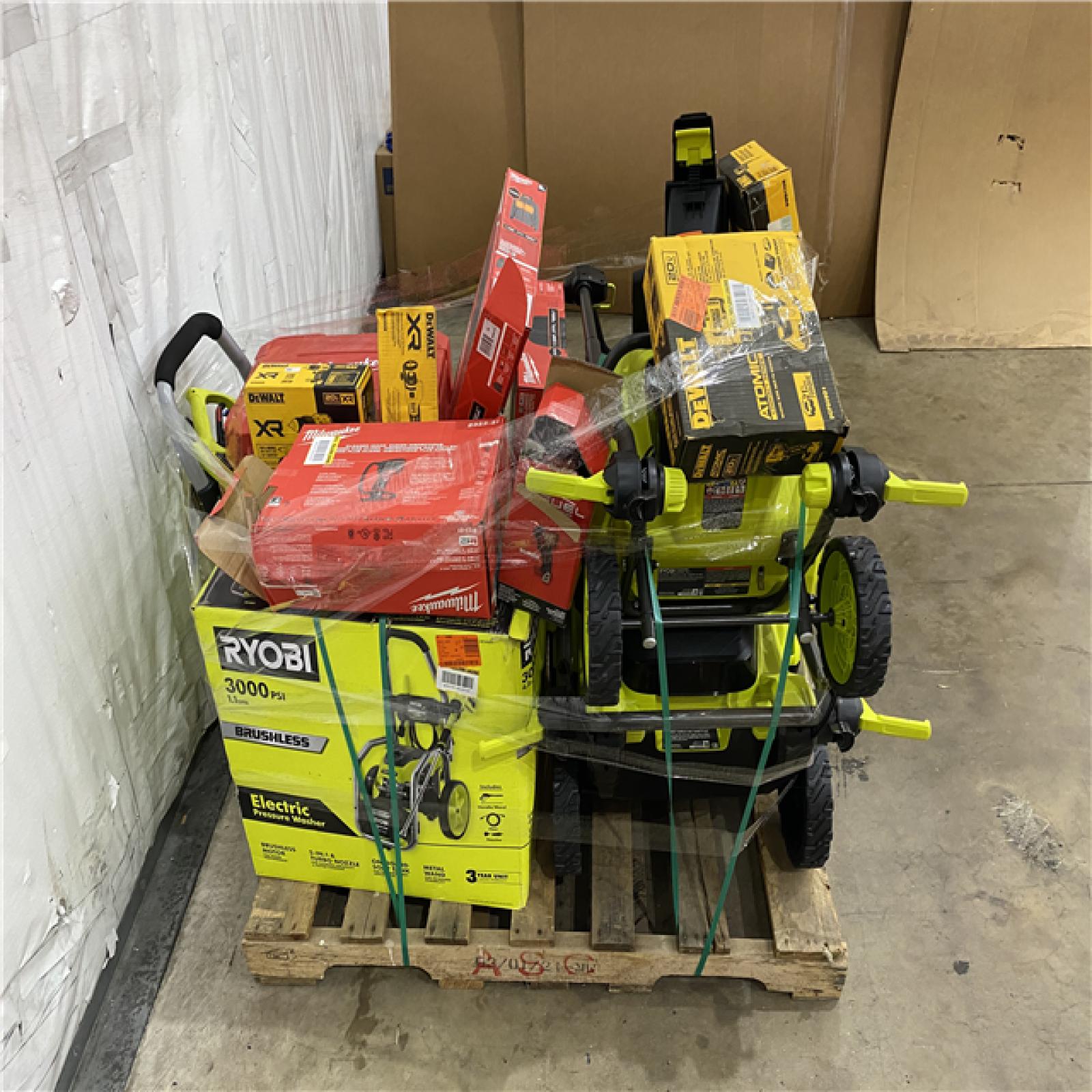 Houston Location AS IS - Tool Pallet