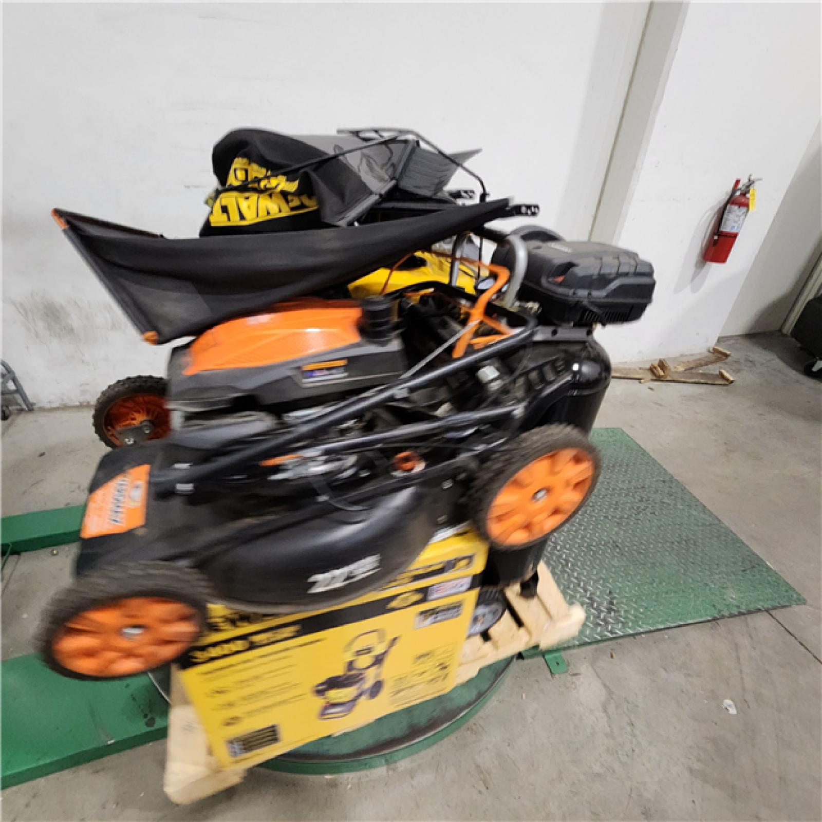 Dallas Location - As-Is Outdoor Power Equipment