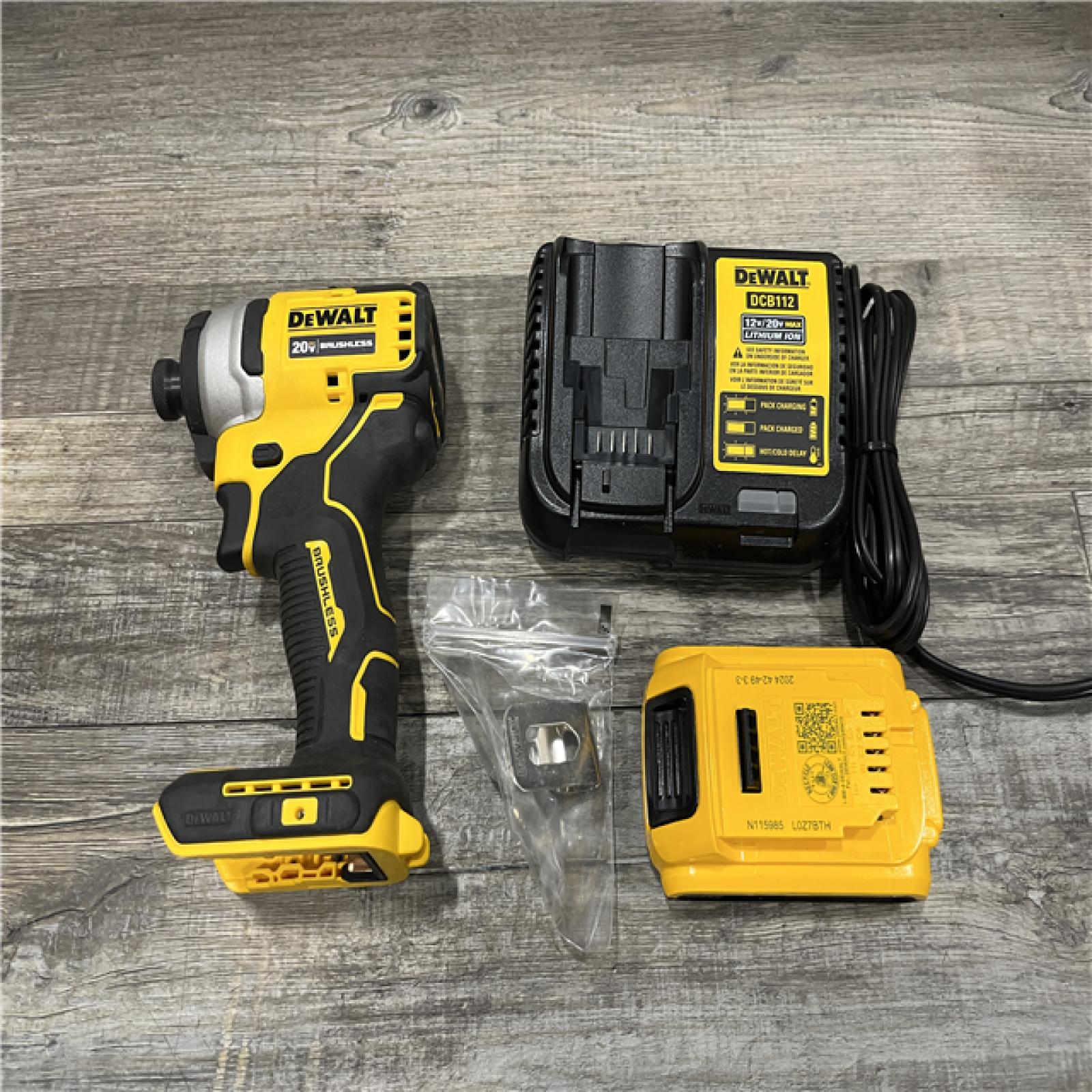 AS-IS DEWALT Atomic 20V Max Lithium-Ion Brushless Cordless Compact 1/4 in. Impact Driver Kit