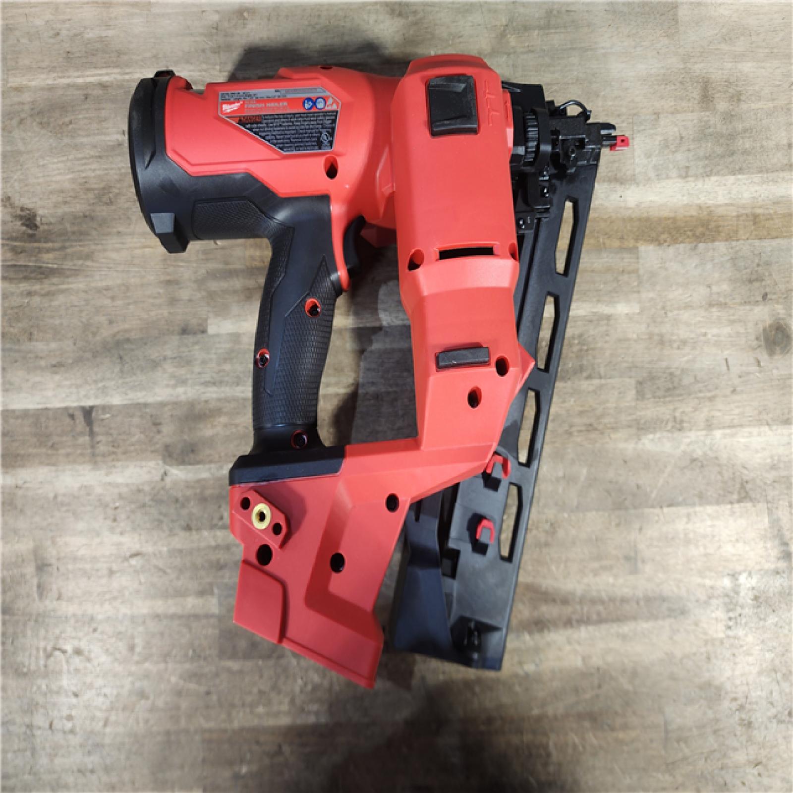 HOUSTON LOCATION - AS-IS (APPEARS LIKE NEW) Milwaukee 2841-20 18V Cordless Gen II 16 Gauge Angled Finish Nailer (Tool Only)