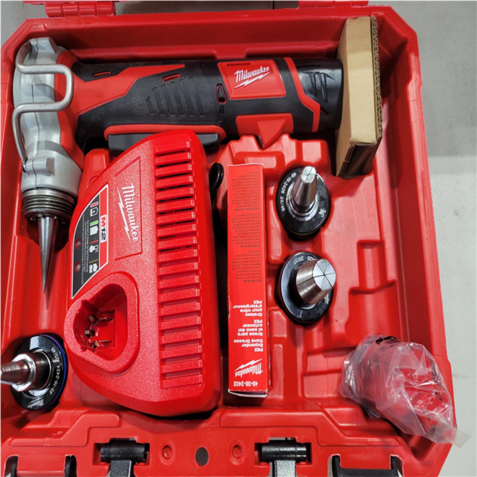 CALIFORNIA AS-IS MILWAUKEE M12 PEX EXPANDER KIT