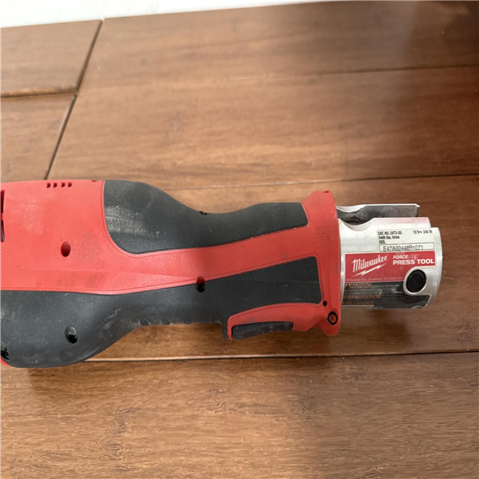 California AS-IS Milwaukee M12 Force Logic Press Tool Kit  Includes (2) Batteries  Charger & Hard Case