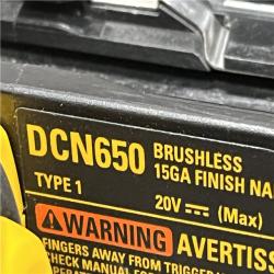 AS-IS DEWALT 20V MAX XR Lithium-Ion Cordless 2-1/2 in. 15-Gauge Finish Nailer Kit