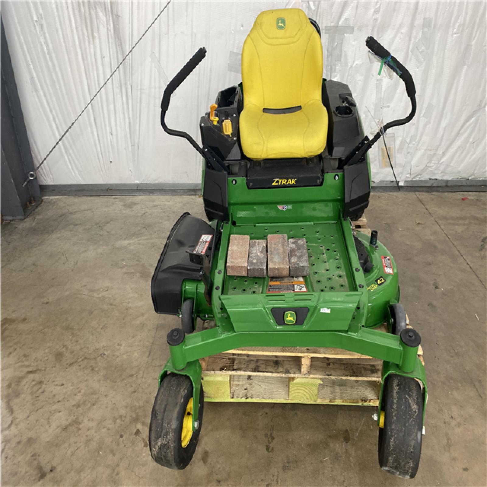 Houston Location AS IS - John Deere Z315 E 42 Riding Lawn Mower