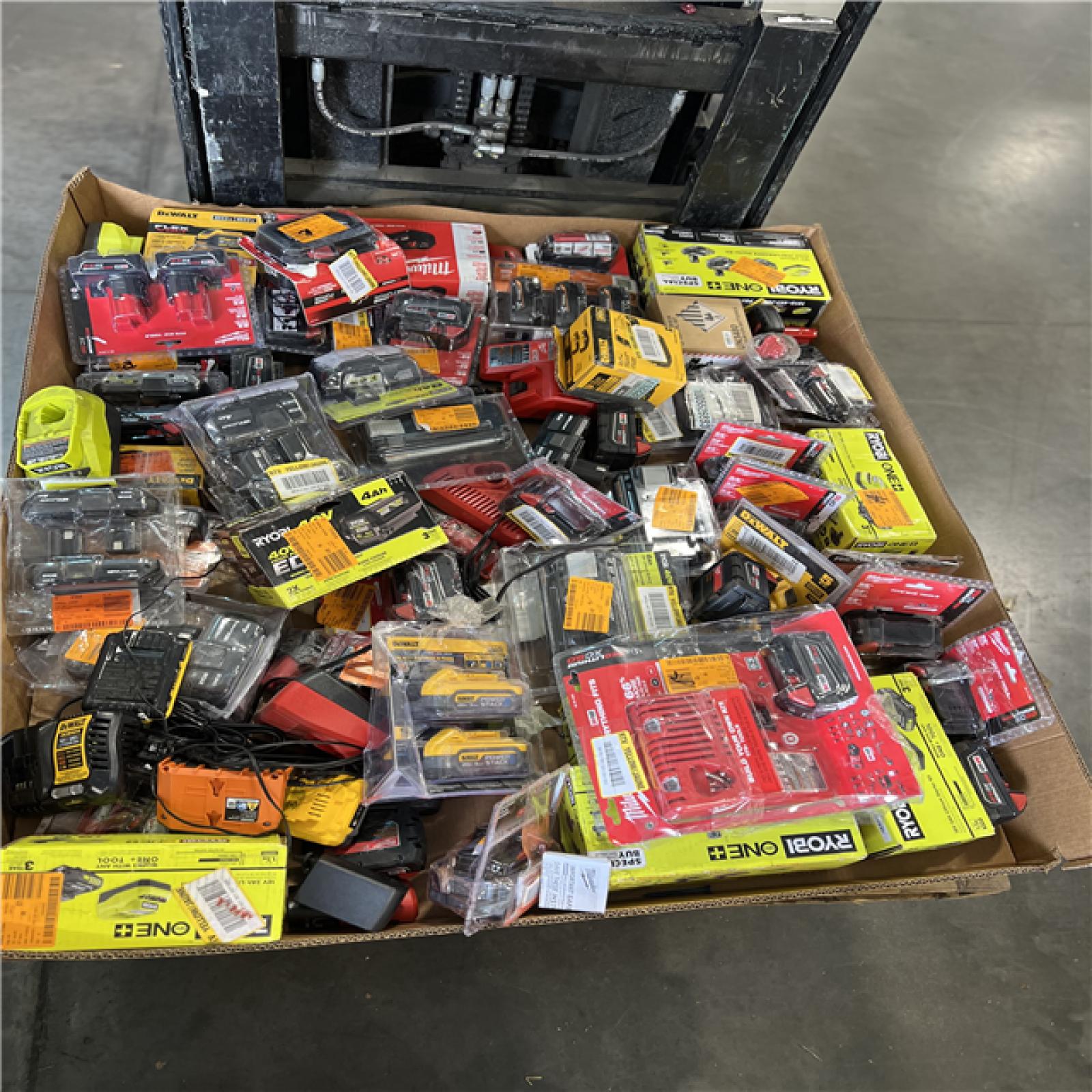 DALLAS LOCATION - AS-IS BATTERY PALLET