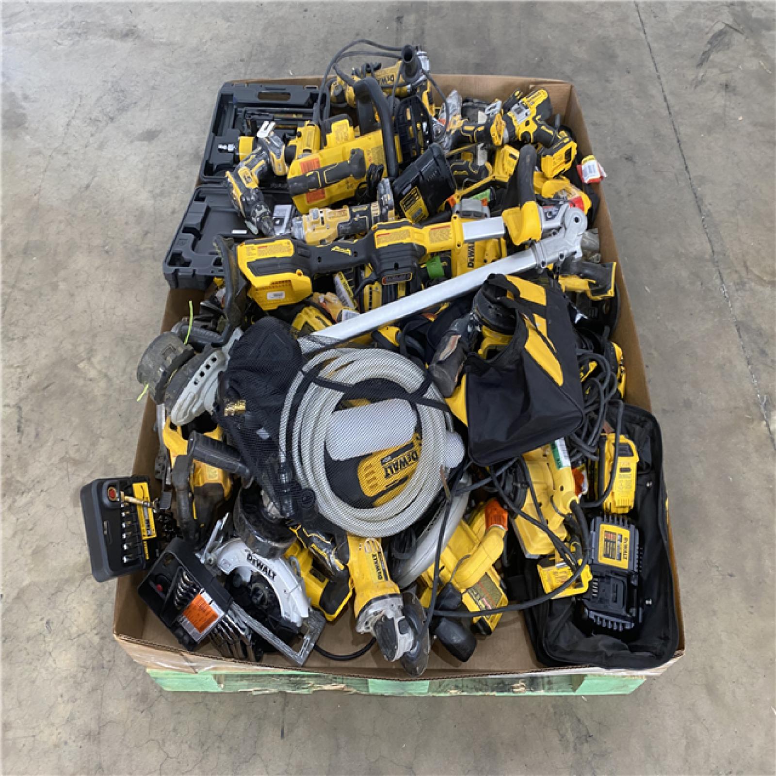 Houston Location AS IS - Tool Pallet