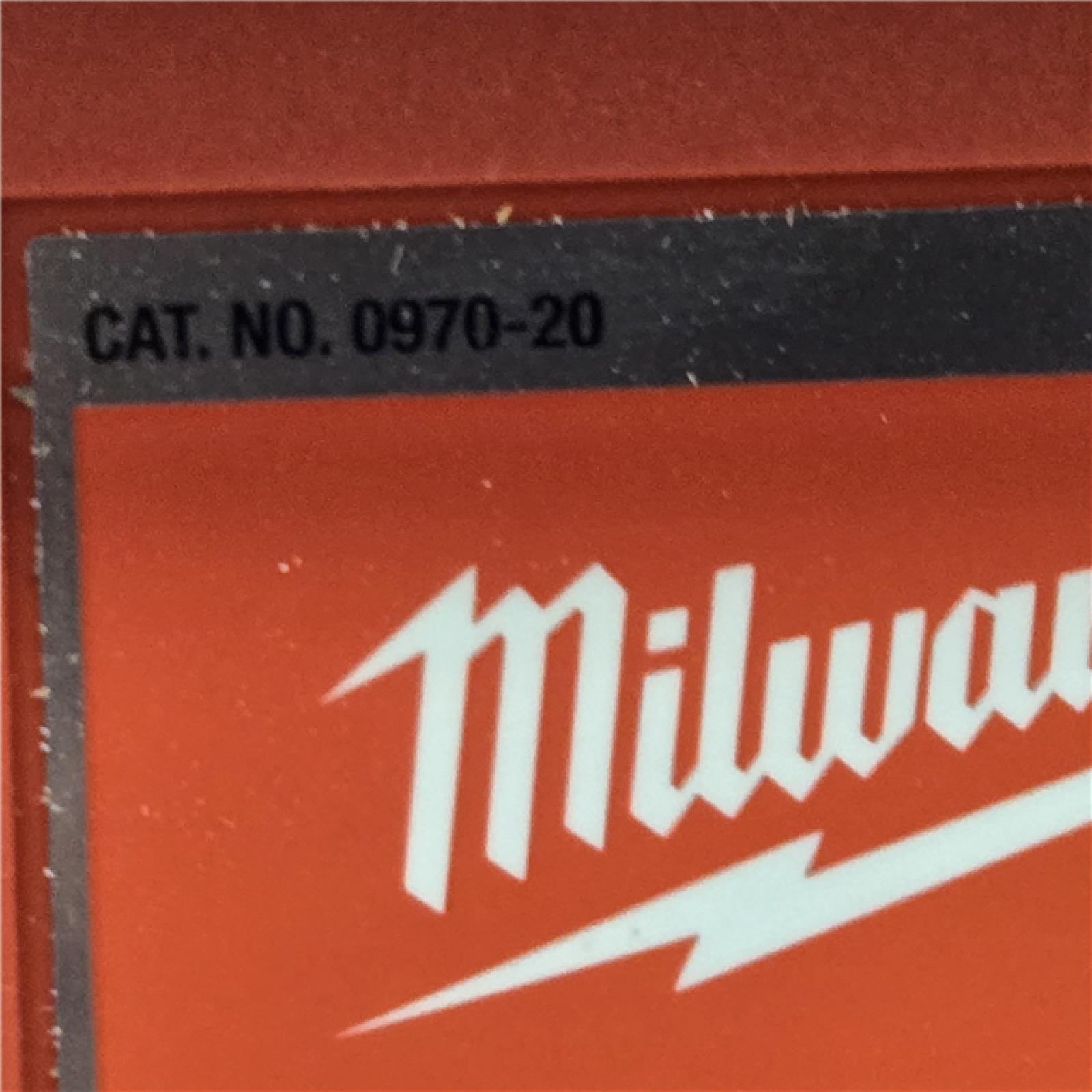AS-IS MILWAUKEE M18 FUEL PACKOUT 18V Cordless 2.5 Gal. Wet/Dry Vacuum (Vacuum-Only)