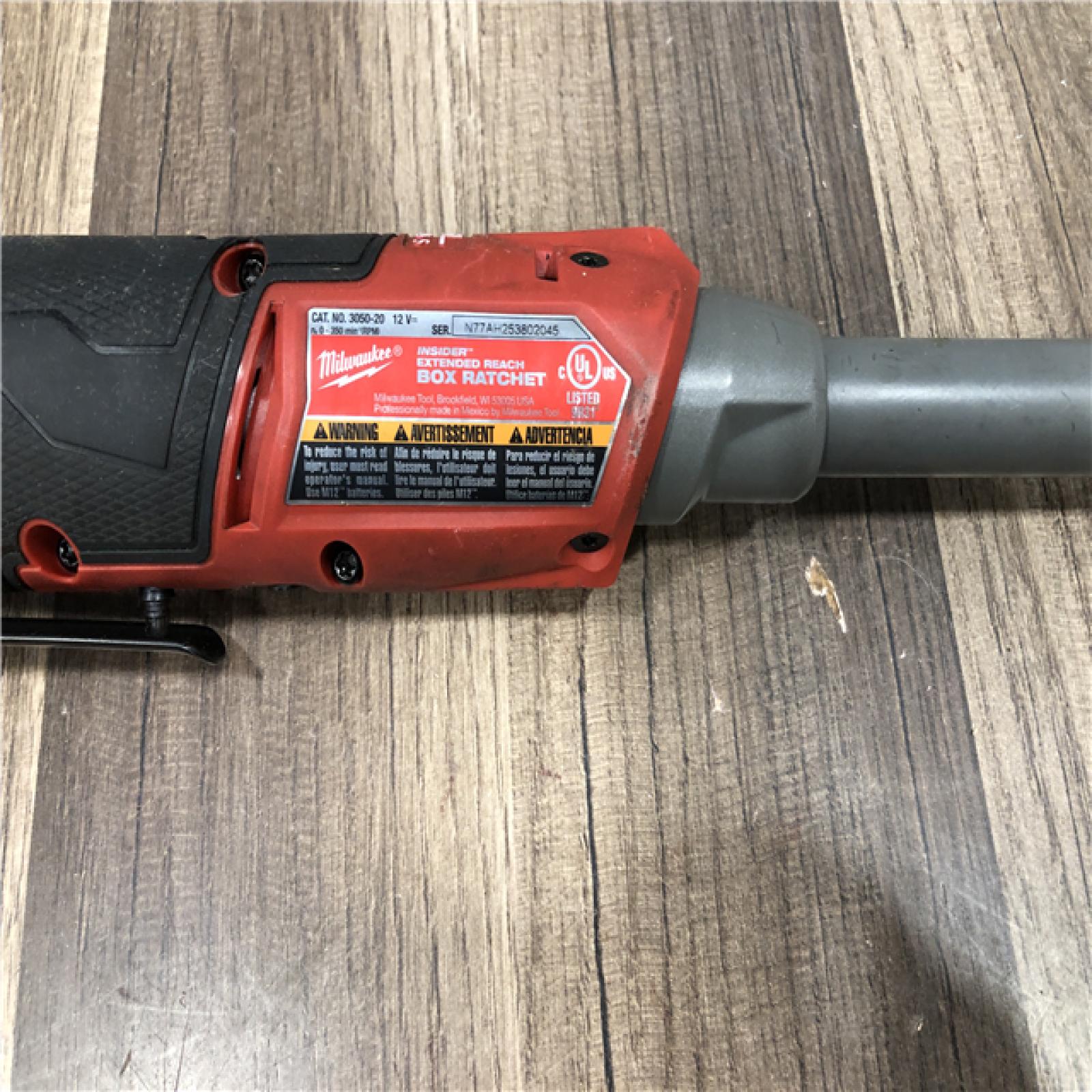 AS-IS Milwaukee FUEL INSIDER 12V Lithium-Ion Brushless Cordless 1/4 in. - 3/8 in. Extended Reach Box Ratchet (Tool-Only)