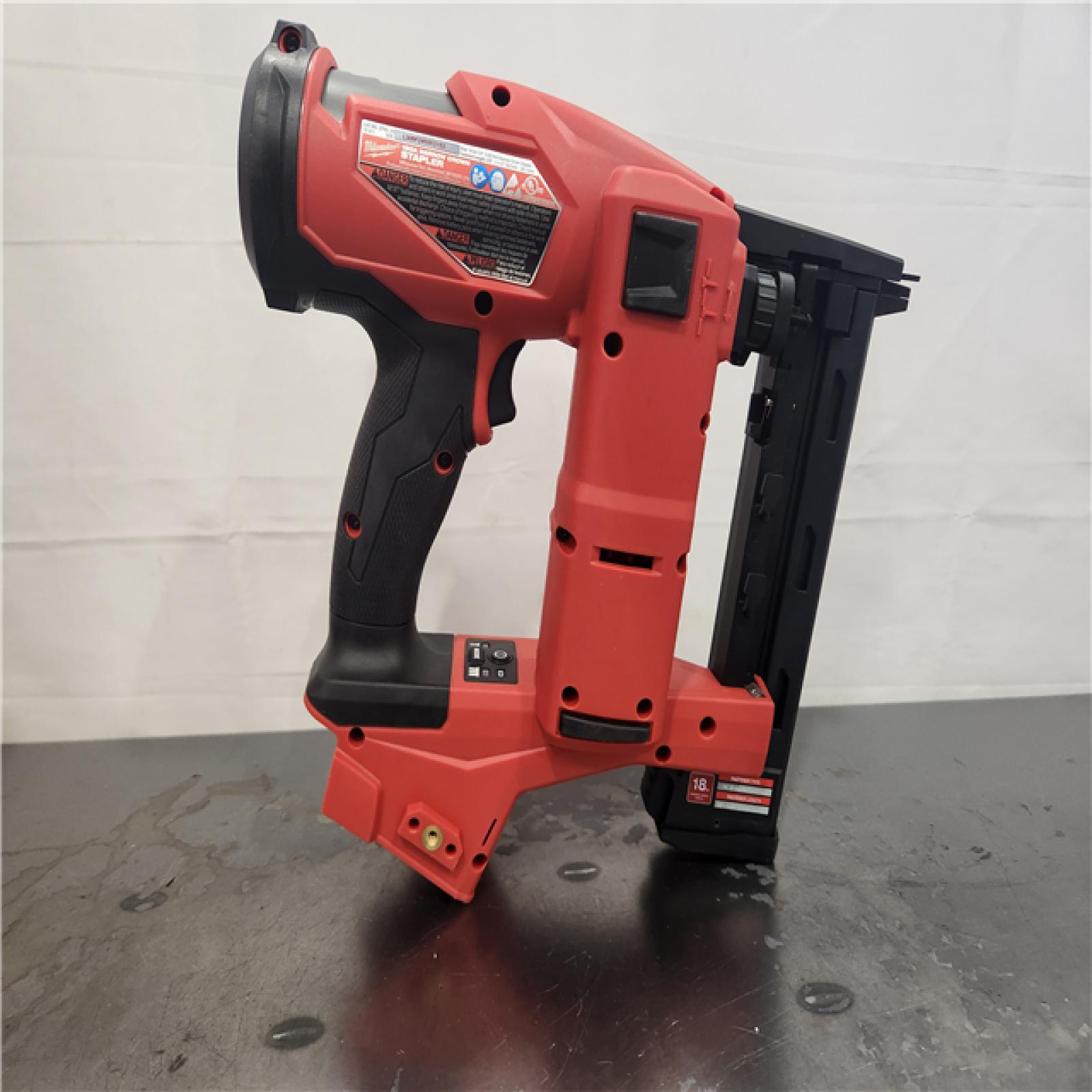 AS-IS- Milwaukee FUEL 18-Volt Lithium-Ion Brushless Cordless 18-Gauge 1/4 in. Narrow Crown Stapler (Tool-Only)