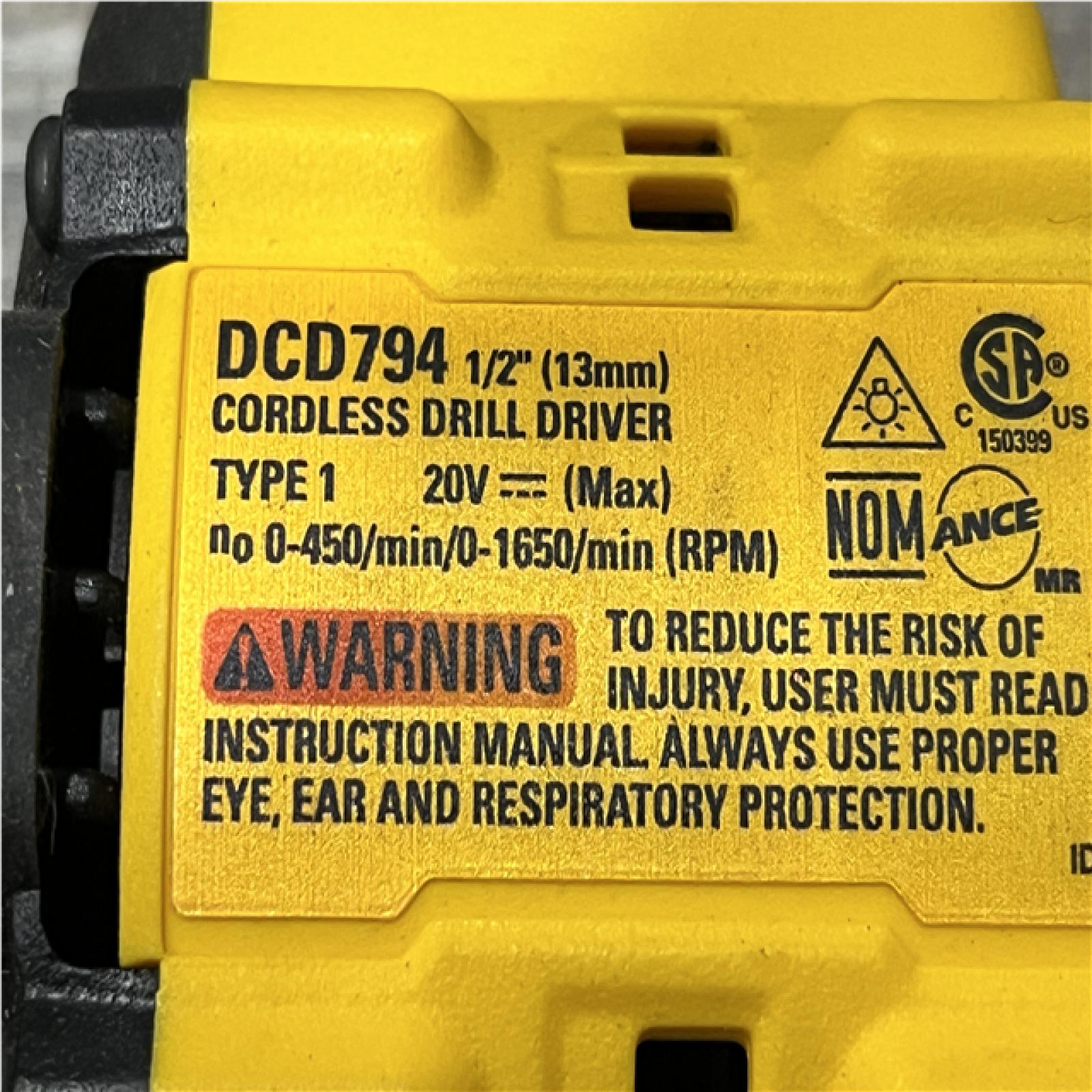 AS-IS DEWALT Atomic 20V Lithium-Ion Cordless Compact 1/2 in. Drill/Driver Kit