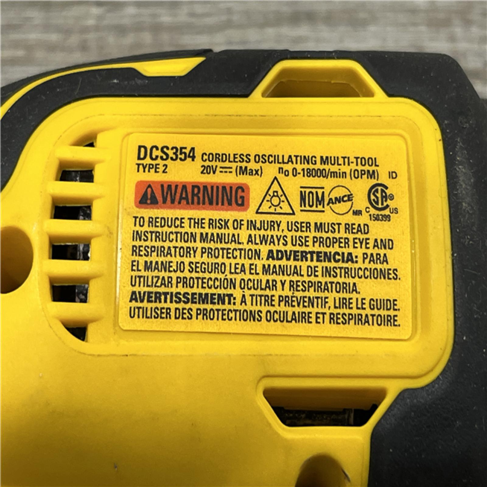AS-IS DEWALT ATOMIC 20V MAX Cordless Brushless Oscillating Multi Tool Kit