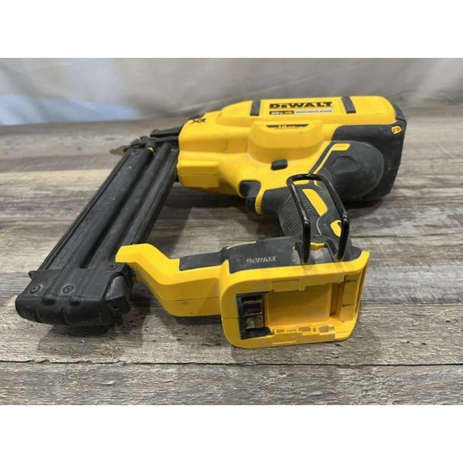 AS-IS DEWALT 20V MAX XR Lithium-Ion Electric Cordless 18-Gauge Brad Nailer (Tool Only)
