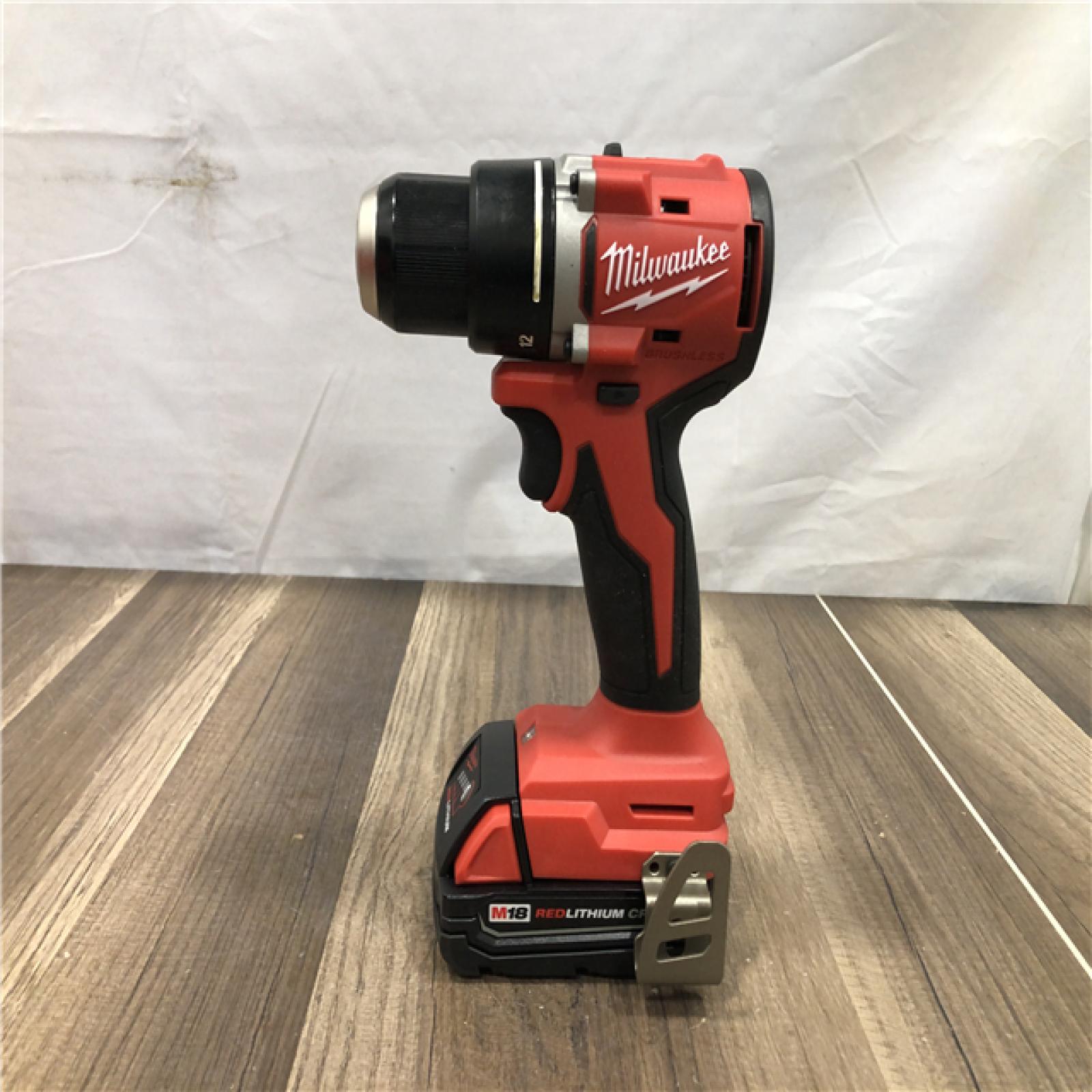 AS-IS Milwaukee 18V Lithium-Ion Brushless Cordless 1/2 in. Compact Drill/Driver with kit
