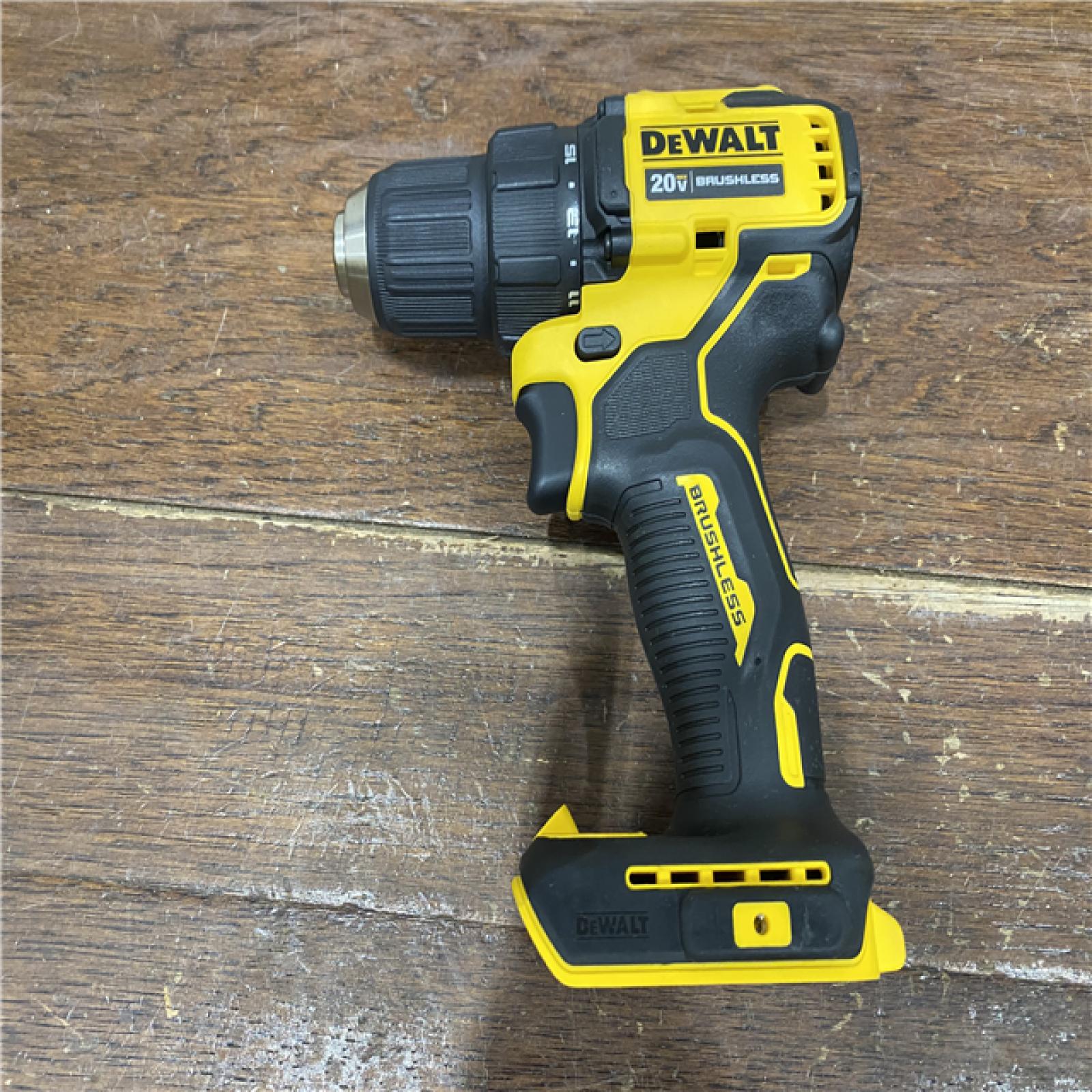 AS-IS ATOMIC 20V MAX Cordless Brushless Compact 1/2 in. Drill/Driver, (2) 20V 1.3Ah Batteries, Charger and Bag