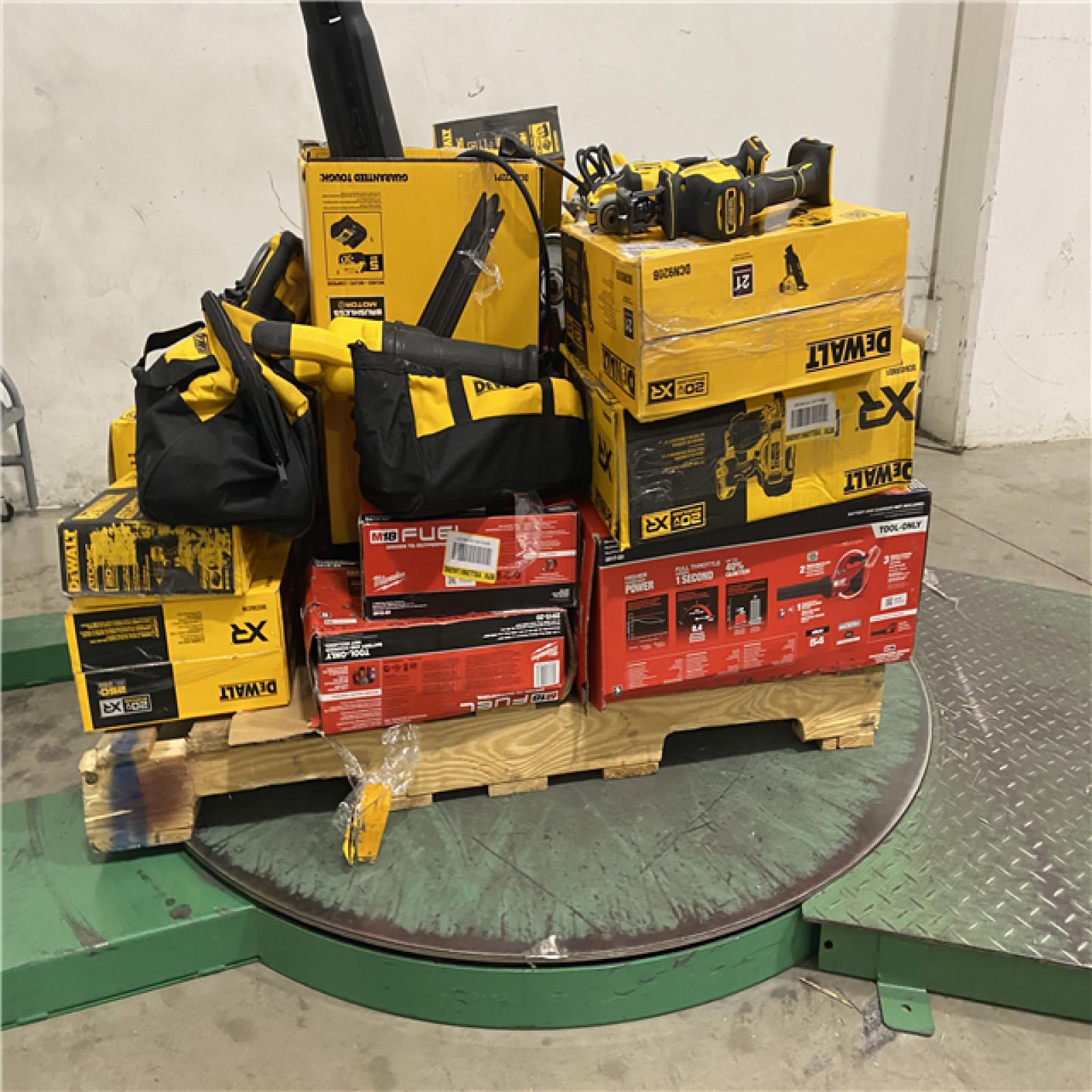 Dallas Location - As-Is Tool Pallet