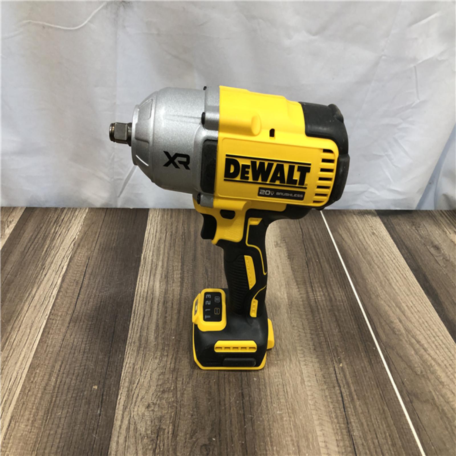 AS-IS  DEWALT 20V MAX Lithium-Ion Cordless 1/2 in. Impact Wrench Kit