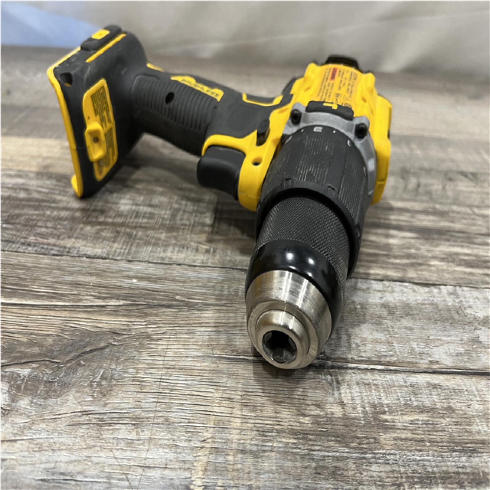 AS-IS DEWALT ATOMIC 20V Lithium-Ion Cordless 1/2 in. Hammer Drill Kit
