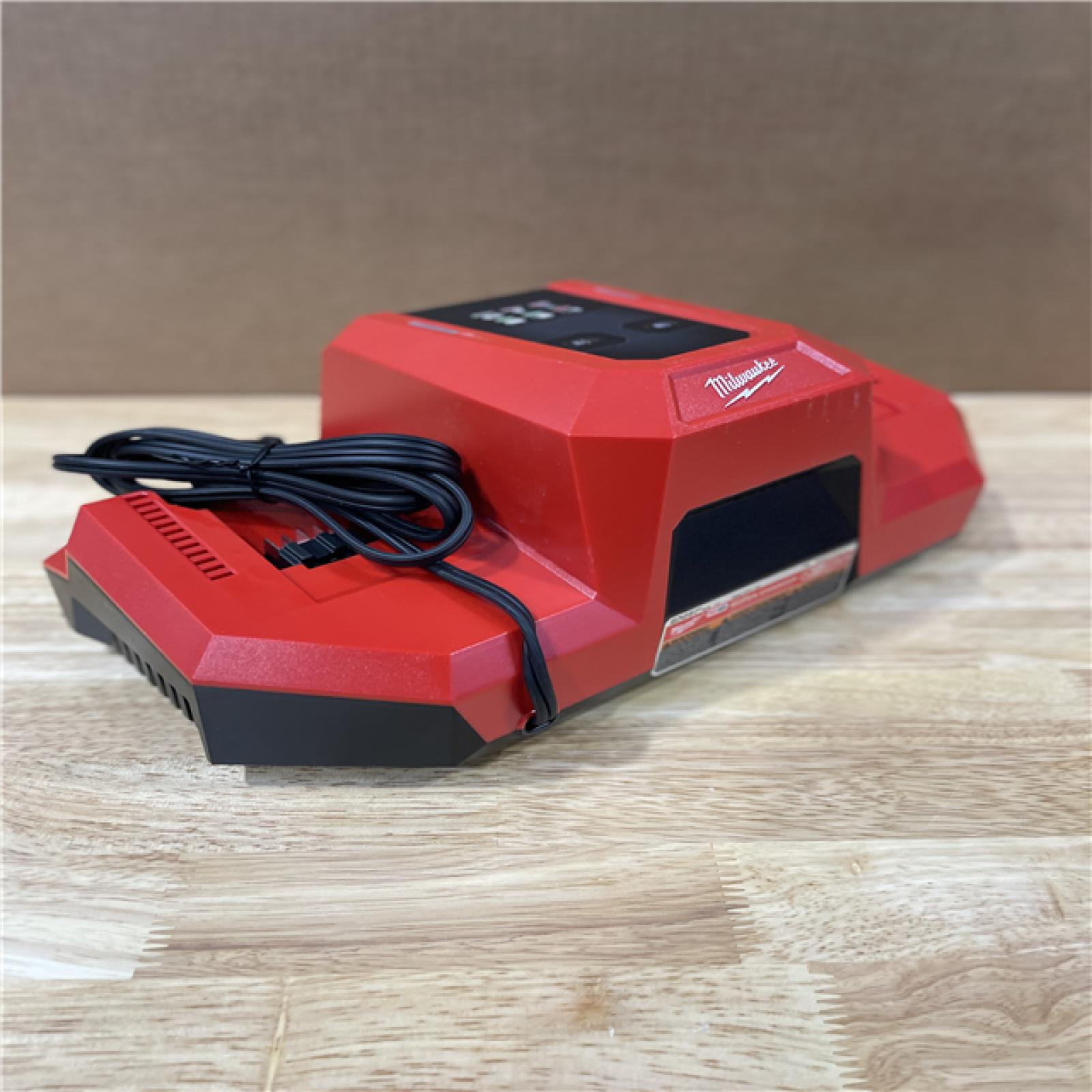 AS-IS Milwaukee Tool M18 Dual Bay Simultaneous Super Charger Starter Kit