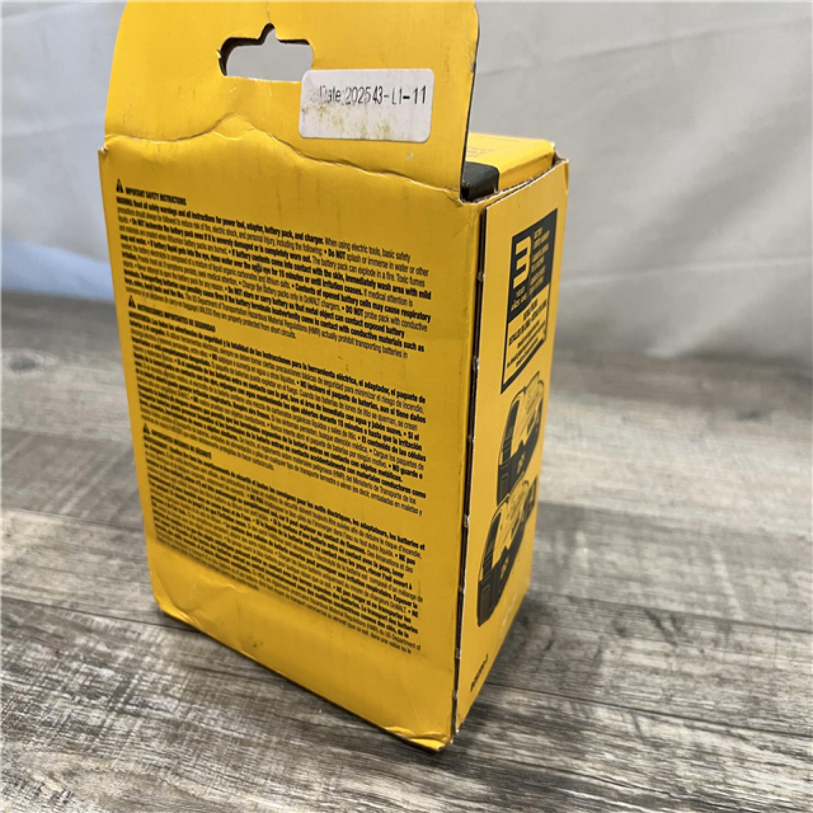 NEW - DEWALT 20V MAX Premium Lithium-Ion 4.0Ah Battery Pack (2 Pack)