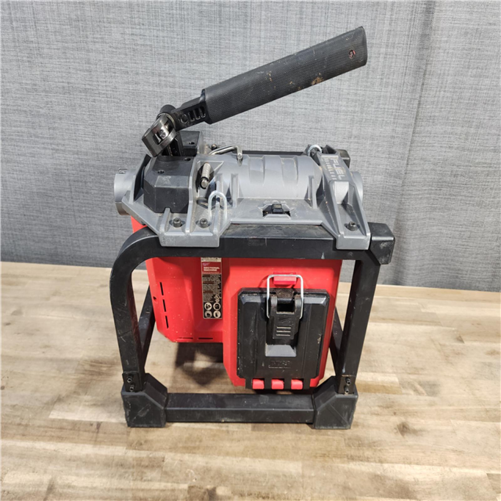 HOUSTON LOCATION - AS-IS Milwaukee M18 FUEL™ Sectional Machine (TOOL ONLY)