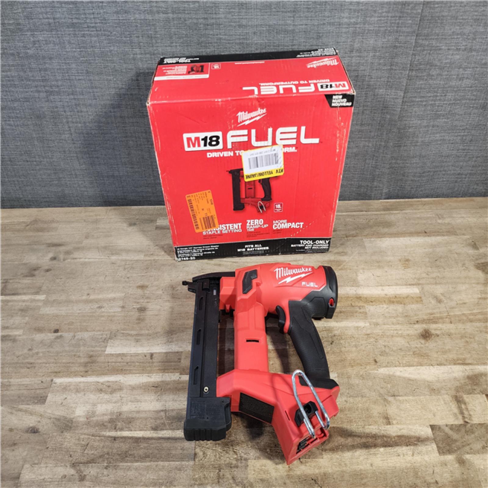 HOUSTON LOCATION - AS-IS MILWAUKEE FUEL 18-Volt Lithium-Ion Brushless Cordless 18-Gauge 1/4 in. Narrow Crown Stapler (Tool-Only)