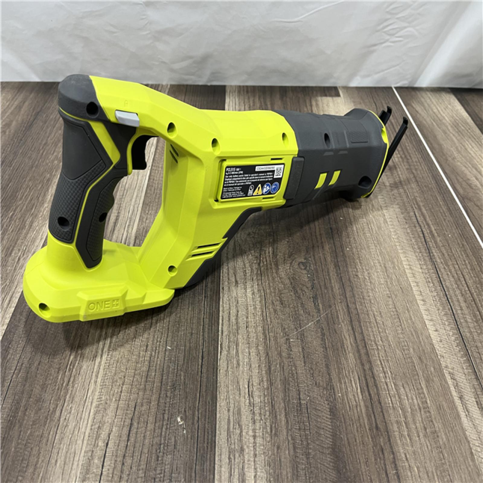 GOOD RYOBI ONE+ 18V Cordless Reciprocating Saw Kit with 4.0 Ah Battery and Charger