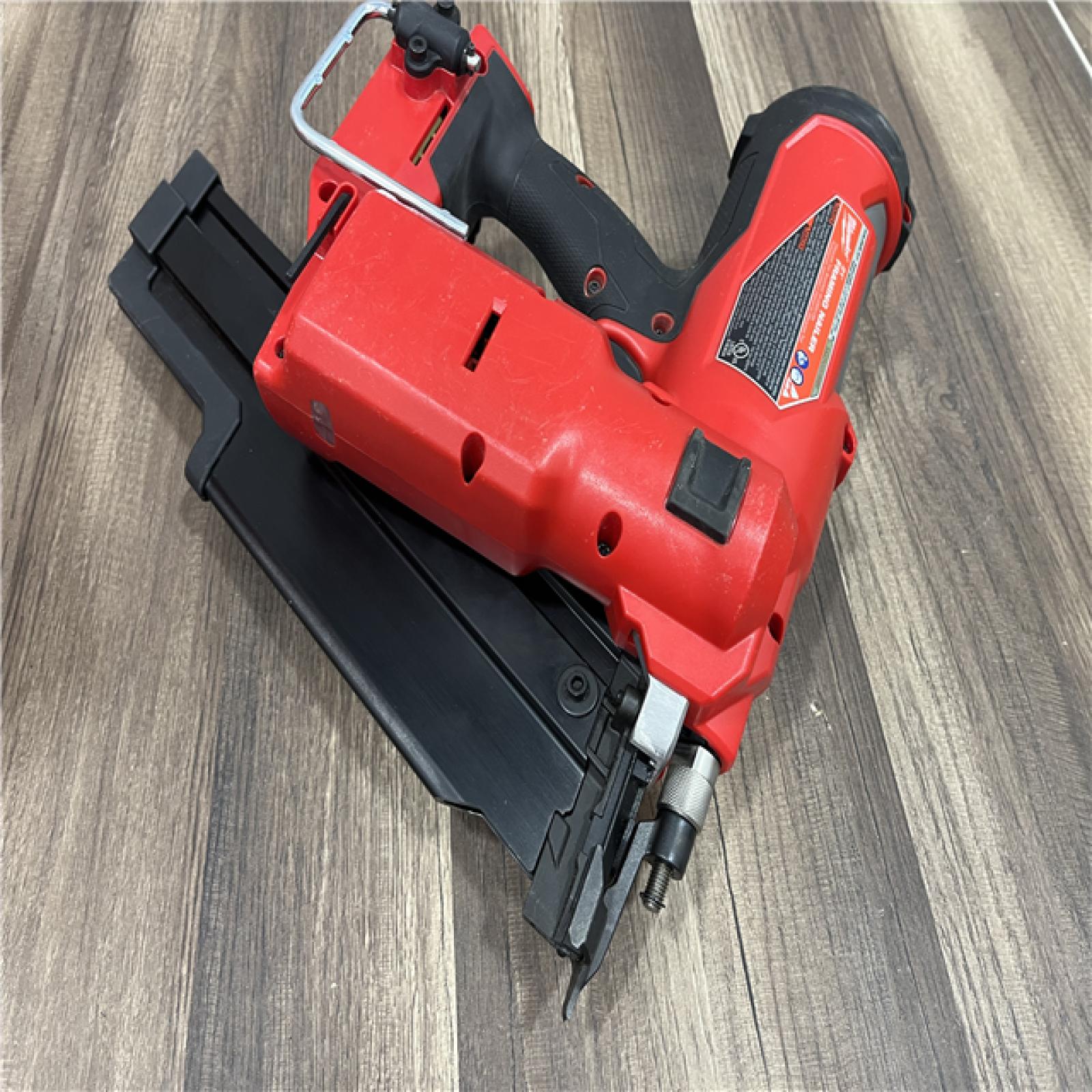 GOOD Milwaukee 2744-20 M18 FUEL 21-Degree Cordless Framing Nailer (Tool Only)