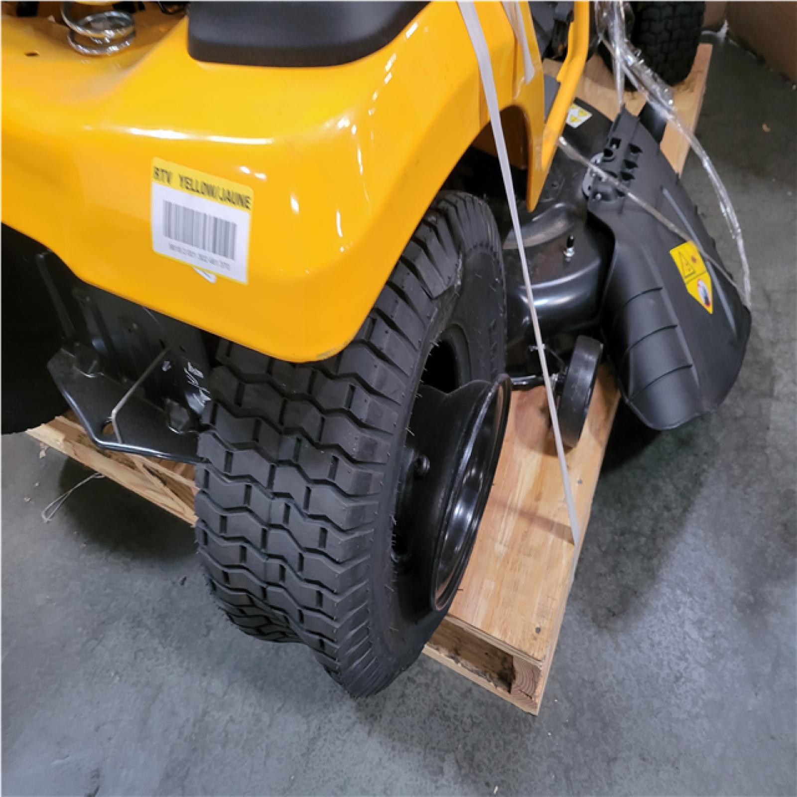 CALIFORNIA AS-IS CUB CADET LT46 XT1 ENDURO SERIES RIDING MOWER