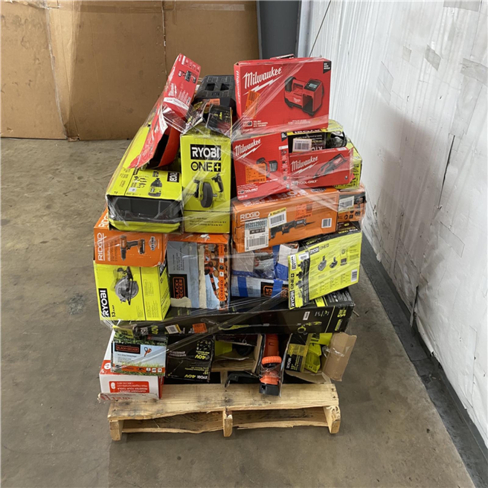 Houston Location AS IS - Tool Pallet