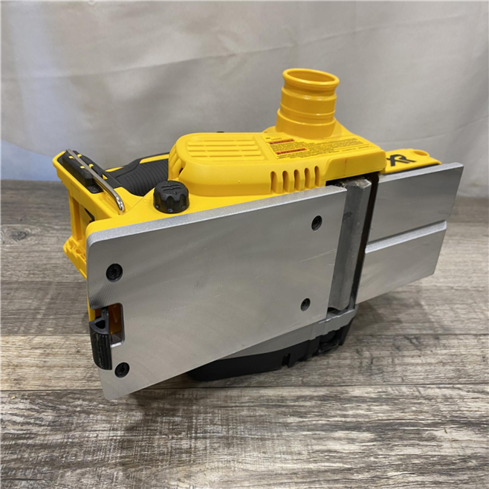 AS-IS DEWALT 20V MAX XR Cordless Brushless 3-1/4 in. Planer (Tool Only)