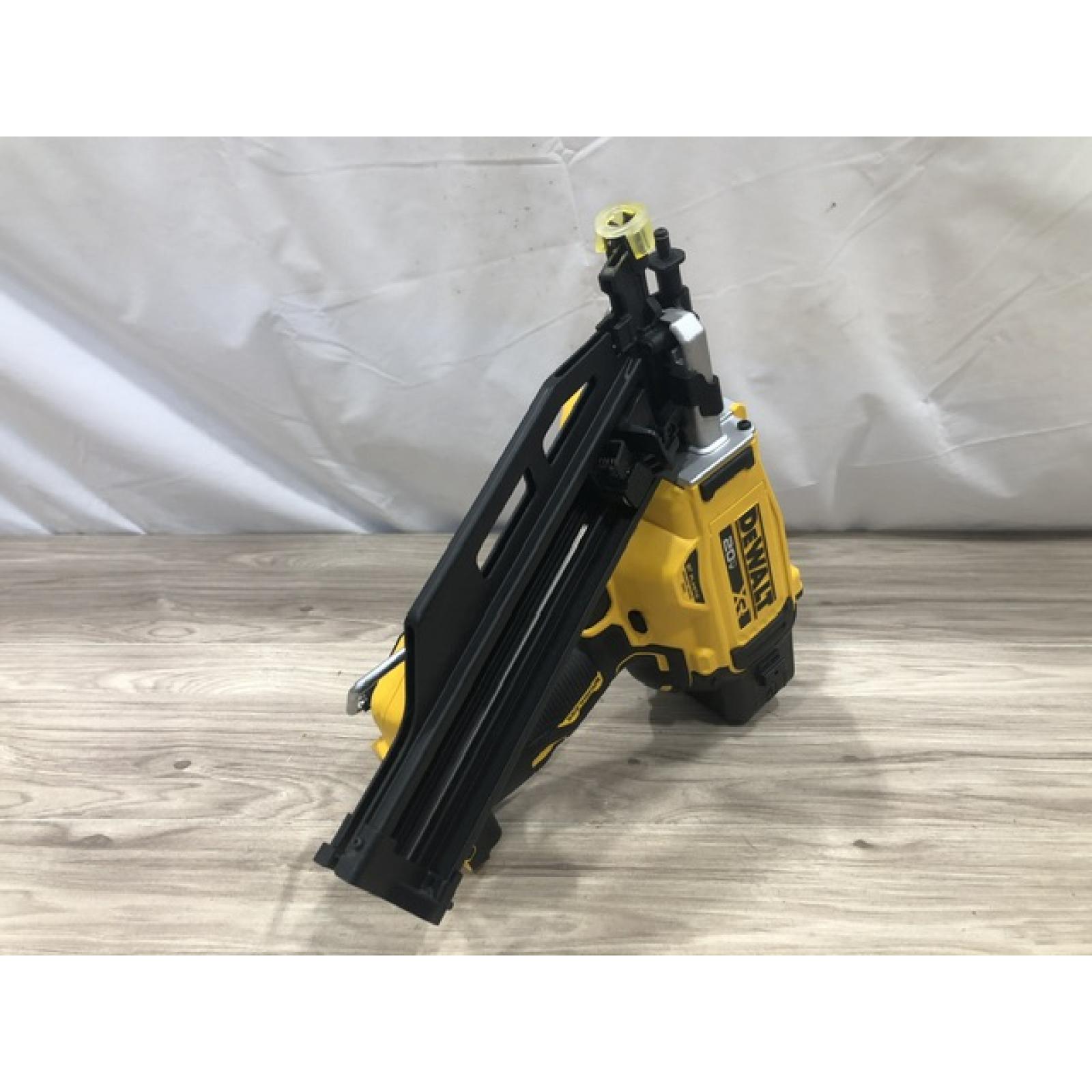 AS-IS DEWALT 20-Volt 21° Cordless Framing Nailer (Tool-Only)