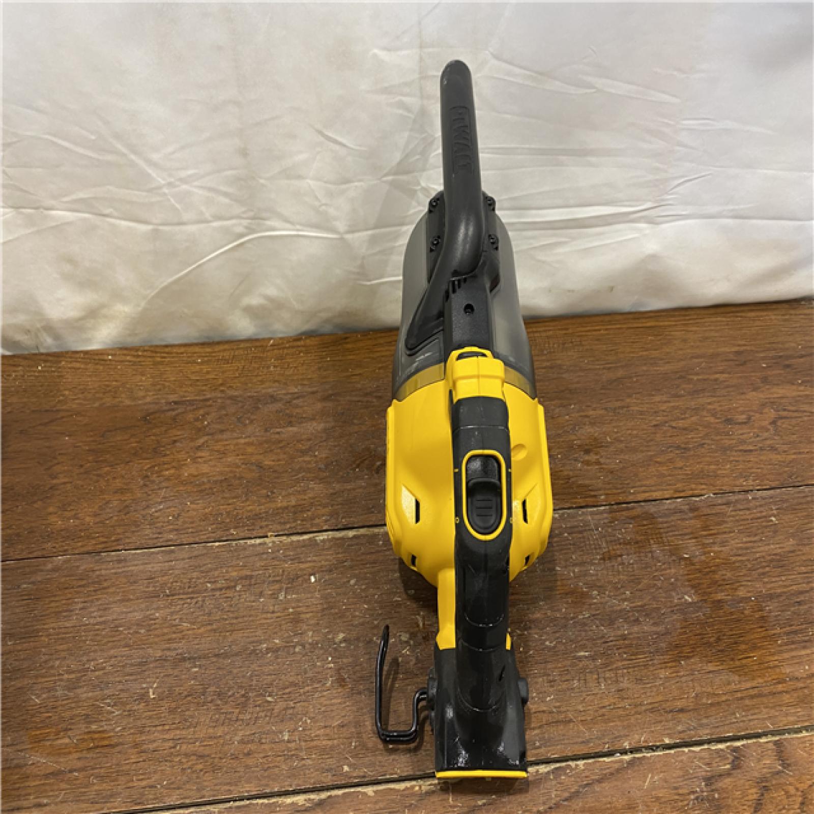 AS-IS DEWALT 20V Lithium-Ion Cordless Dry Hand Vacuum kit  (Tool Only)