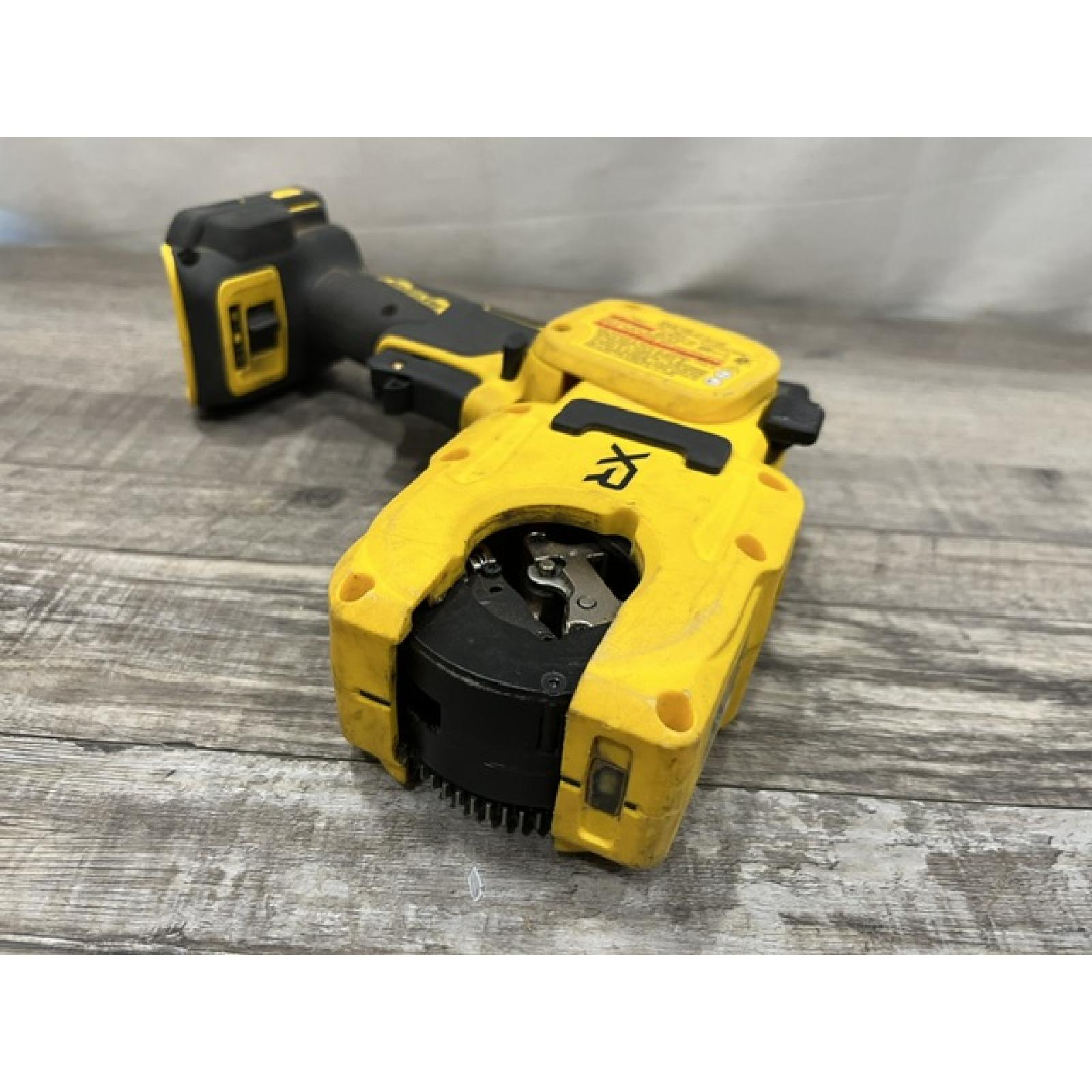 AS-IS DEWALT 20-Volt MAX XR Copper Cutter (Tool Only)