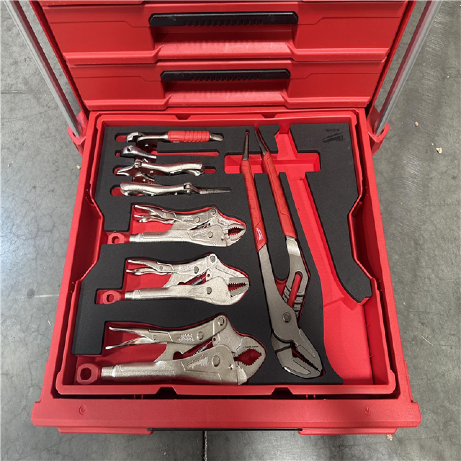 CALIFORNIA AS-IS NEW MILWAUKEE PACKOUT 4-DRAWER TOOL BOX