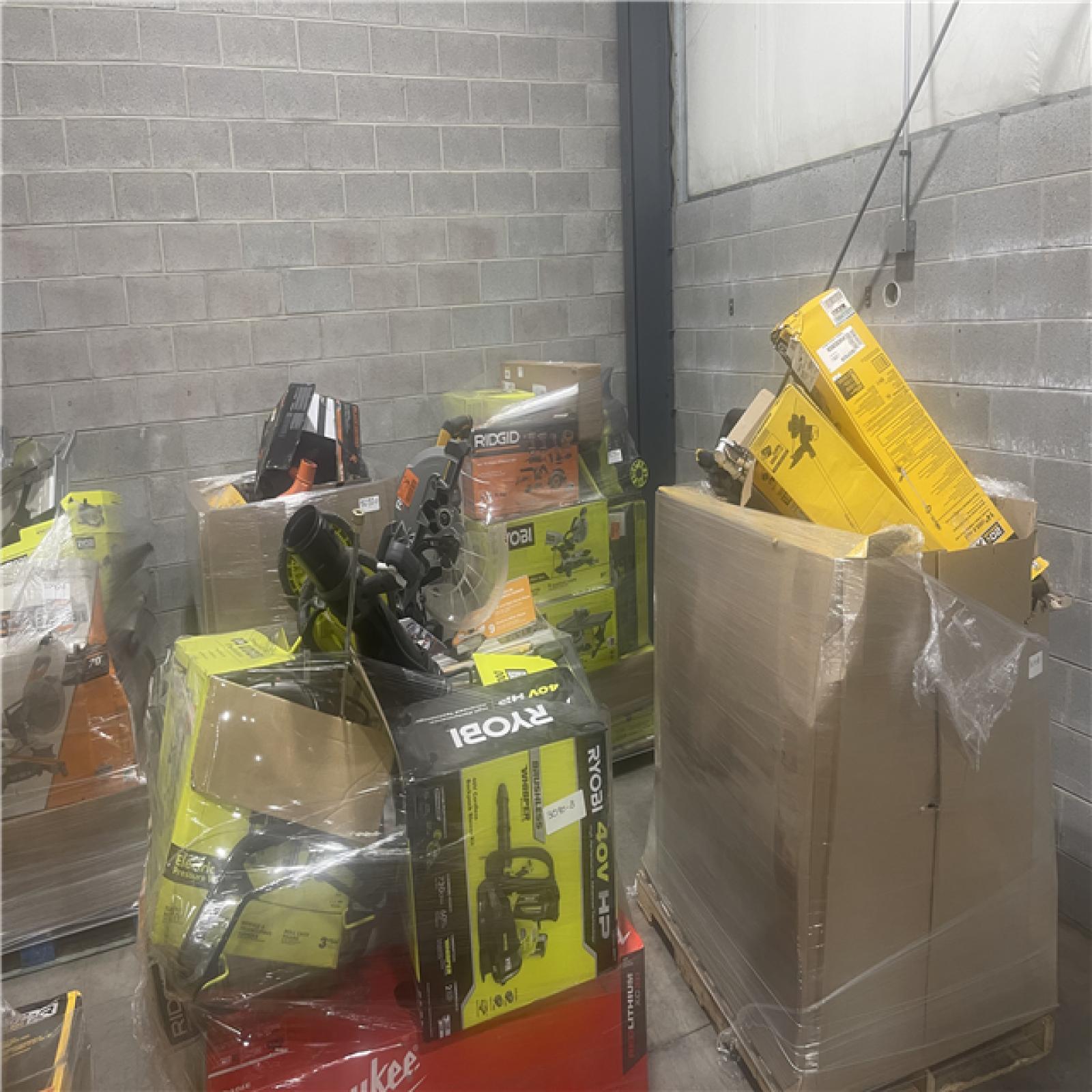 Pittston Location As-Is Power Tools Partial Truckload (10 pallets) 3090-B